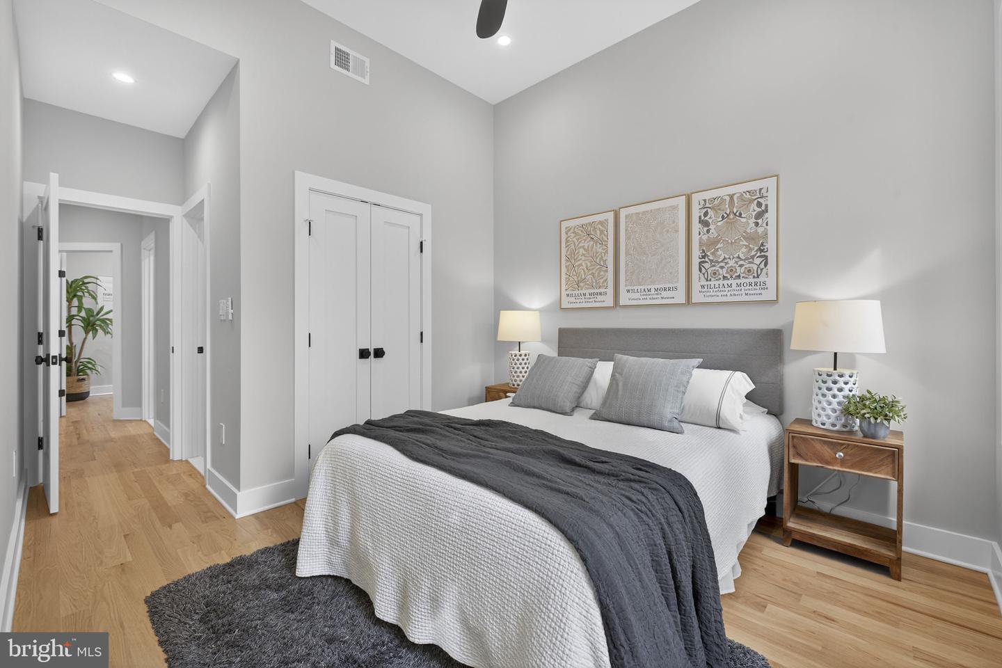 401 16TH ST SE, WASHINGTON, District Of Columbia 20003, 4 Bedrooms Bedrooms, ,3 BathroomsBathrooms,Residential,For sale,401 16TH ST SE,DCDC2225114 MLS # DCDC2225114