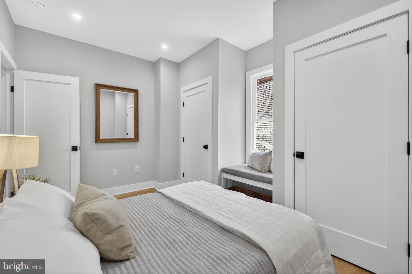 401 16TH ST SE, WASHINGTON, District Of Columbia 20003, 4 Bedrooms Bedrooms, ,3 BathroomsBathrooms,Residential,For sale,401 16TH ST SE,DCDC2225114 MLS # DCDC2225114