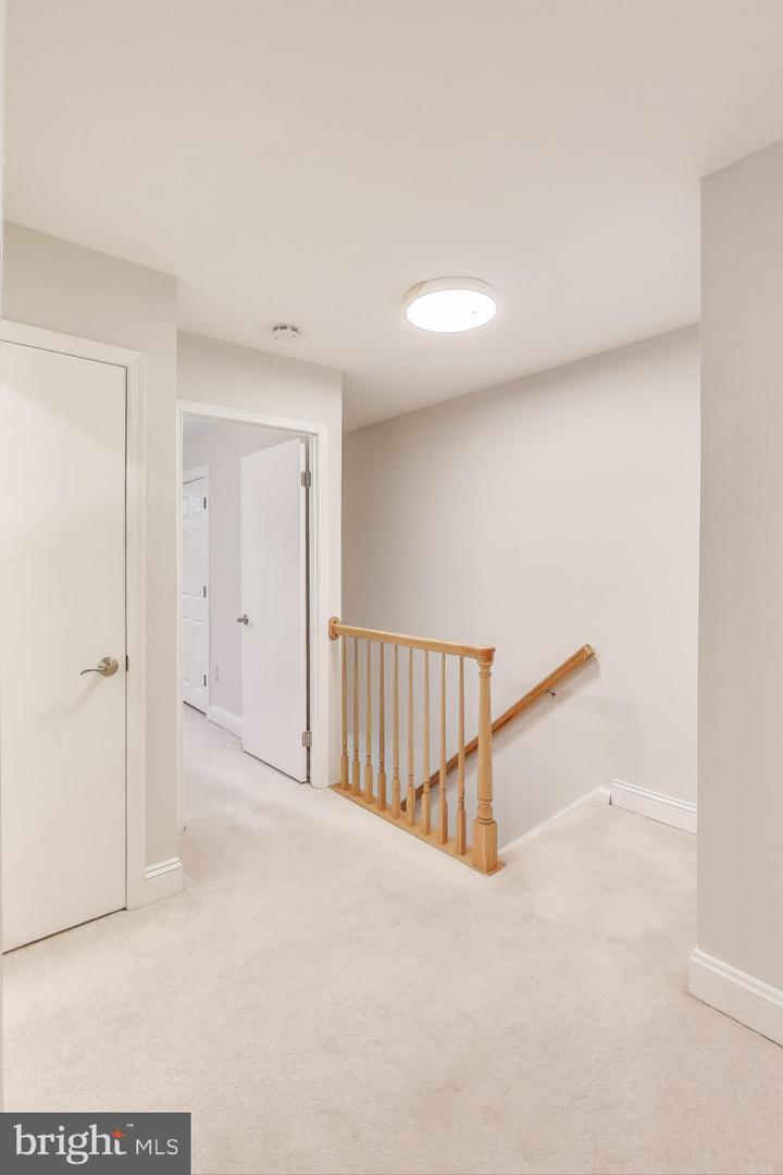 7836 SNEAD LN, FALLS CHURCH, Virginia 22043, 4 Bedrooms Bedrooms, ,3 BathroomsBathrooms,Residential,For sale,7836 SNEAD LN,VAFX2271234 MLS # VAFX2271234