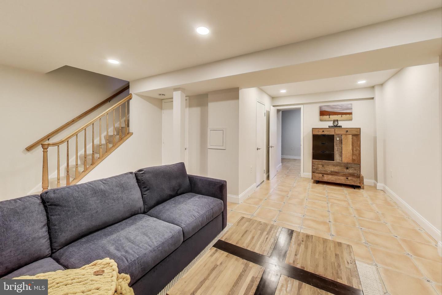 7836 SNEAD LN, FALLS CHURCH, Virginia 22043, 4 Bedrooms Bedrooms, ,3 BathroomsBathrooms,Residential,For sale,7836 SNEAD LN,VAFX2271234 MLS # VAFX2271234