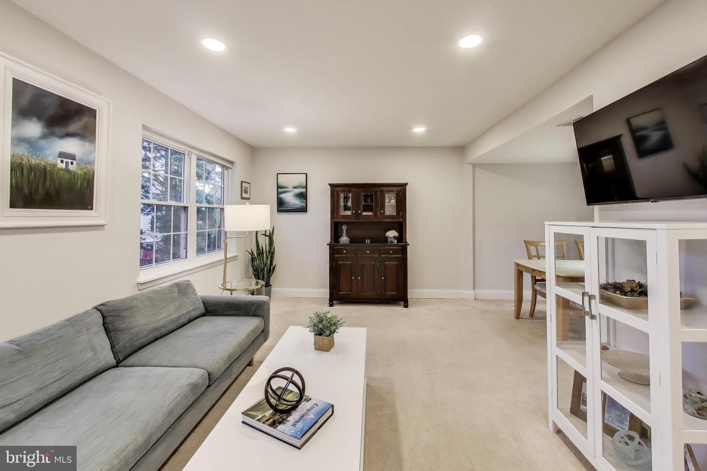 7836 SNEAD LN, FALLS CHURCH, Virginia 22043, 4 Bedrooms Bedrooms, ,3 BathroomsBathrooms,Residential,For sale,7836 SNEAD LN,VAFX2271234 MLS # VAFX2271234
