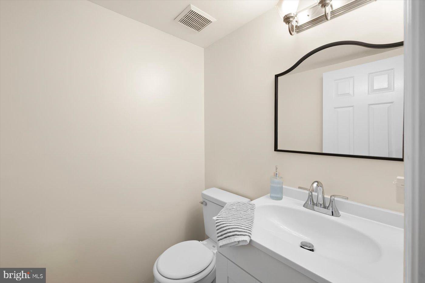 160 FARRELL LN, FREDERICKSBURG, Virginia 22401, 2 Bedrooms Bedrooms, ,2 BathroomsBathrooms,Residential,For sale,160 FARRELL LN,VAFB2009066 MLS # VAFB2009066 160 FARRELL LN, FREDERICKSBURG, Virginia 22401, 2 Bedrooms Bedrooms, ,2 BathroomsBathrooms,Residential,For sale,160 FARRELL LN,VAFB2009066 MLS # VAFB2009066