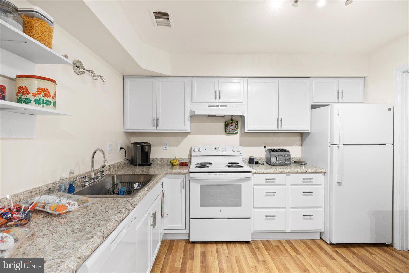 160 FARRELL LN, FREDERICKSBURG, Virginia 22401, 2 Bedrooms Bedrooms, ,2 BathroomsBathrooms,Residential,For sale,160 FARRELL LN,VAFB2009066 MLS # VAFB2009066 160 FARRELL LN, FREDERICKSBURG, Virginia 22401, 2 Bedrooms Bedrooms, ,2 BathroomsBathrooms,Residential,For sale,160 FARRELL LN,VAFB2009066 MLS # VAFB2009066