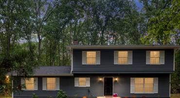 2 RIVER BLUFFS DR, FREDERICKSBURG, Virginia 22407, 4 Bedrooms Bedrooms, ,2 BathroomsBathrooms,Residential,For sale,2 RIVER BLUFFS DR,VASP2036636 MLS # VASP2036636