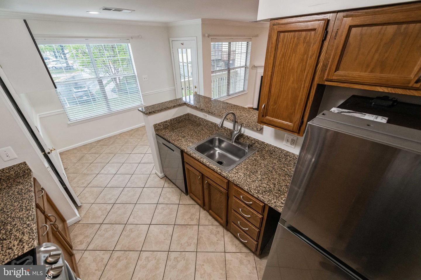 11006 KOMAN CIR #202, MANASSAS, Virginia 20109, 2 Bedrooms Bedrooms, ,2 BathroomsBathrooms,Residential,For sale,11006 KOMAN CIR #202,VAPW2105304 MLS # VAPW2105304