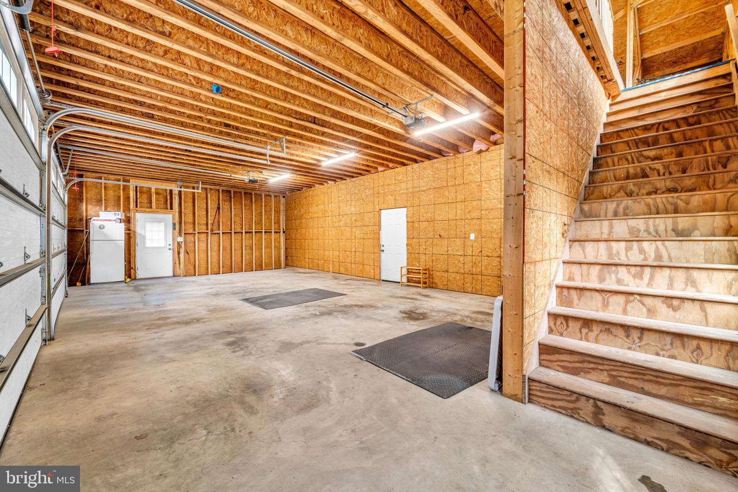 12215 HENDERSON RD, CLIFTON, Virginia 20124, 3 Bedrooms Bedrooms, ,3 BathroomsBathrooms,Residential,For sale,12215 HENDERSON RD,VAFX2272180 MLS # VAFX2272180