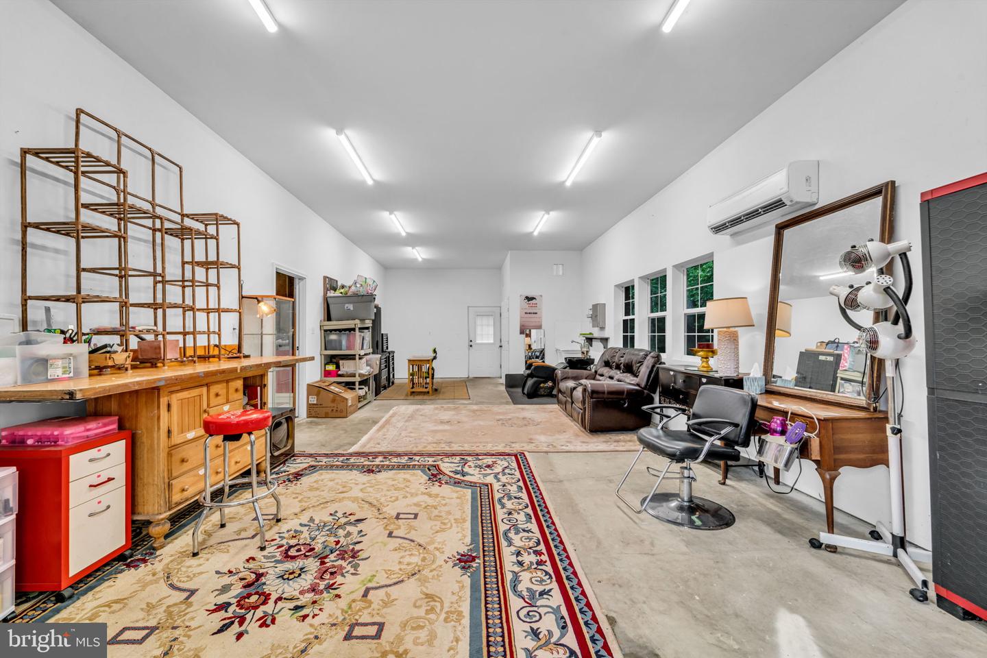 12215 HENDERSON RD, CLIFTON, Virginia 20124, 3 Bedrooms Bedrooms, ,3 BathroomsBathrooms,Residential,For sale,12215 HENDERSON RD,VAFX2272180 MLS # VAFX2272180