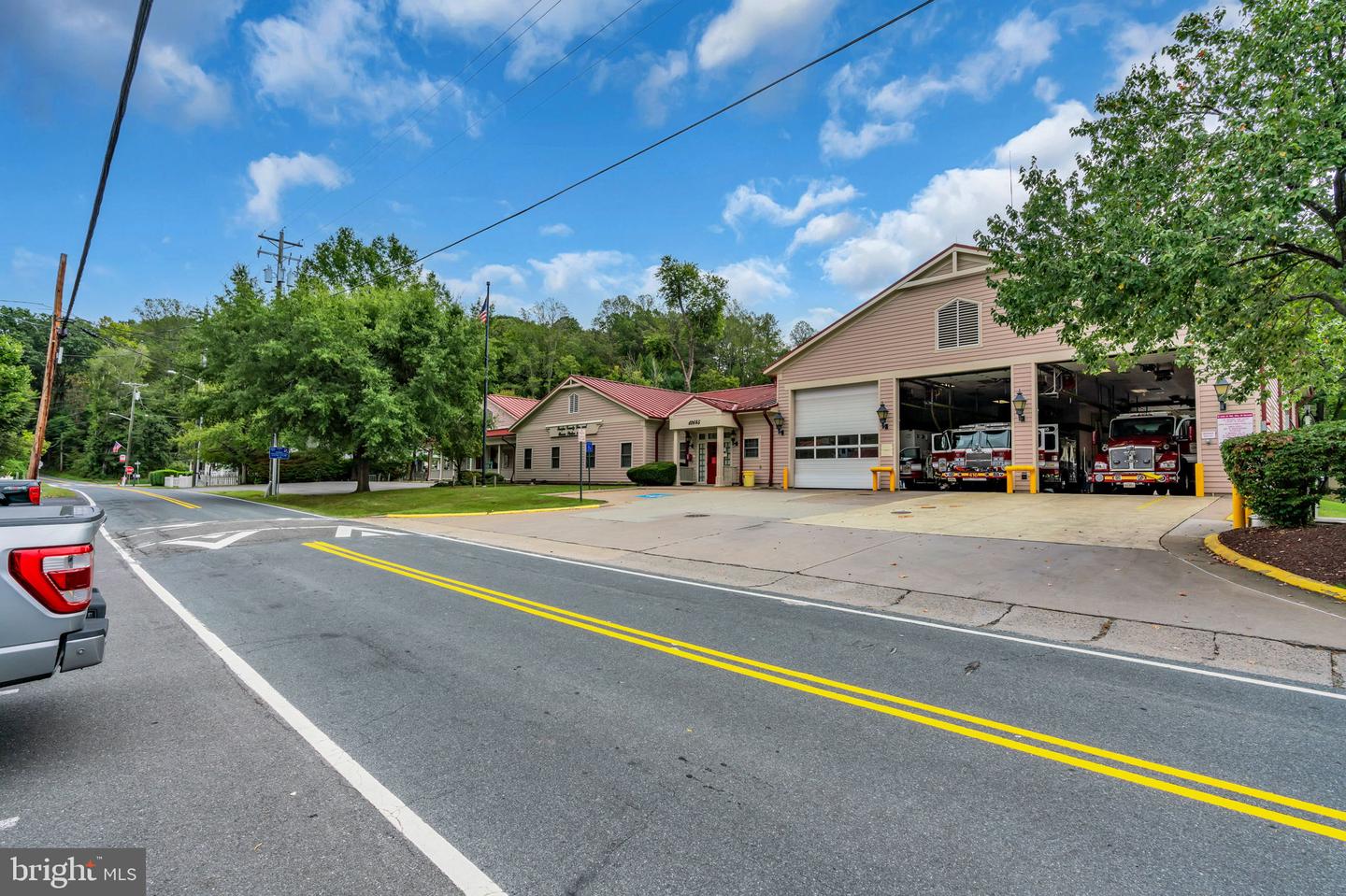 12215 HENDERSON RD, CLIFTON, Virginia 20124, 3 Bedrooms Bedrooms, ,3 BathroomsBathrooms,Residential,For sale,12215 HENDERSON RD,VAFX2272180 MLS # VAFX2272180