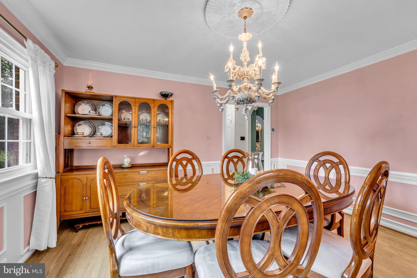 12215 HENDERSON RD, CLIFTON, Virginia 20124, 3 Bedrooms Bedrooms, ,3 BathroomsBathrooms,Residential,For sale,12215 HENDERSON RD,VAFX2272180 MLS # VAFX2272180