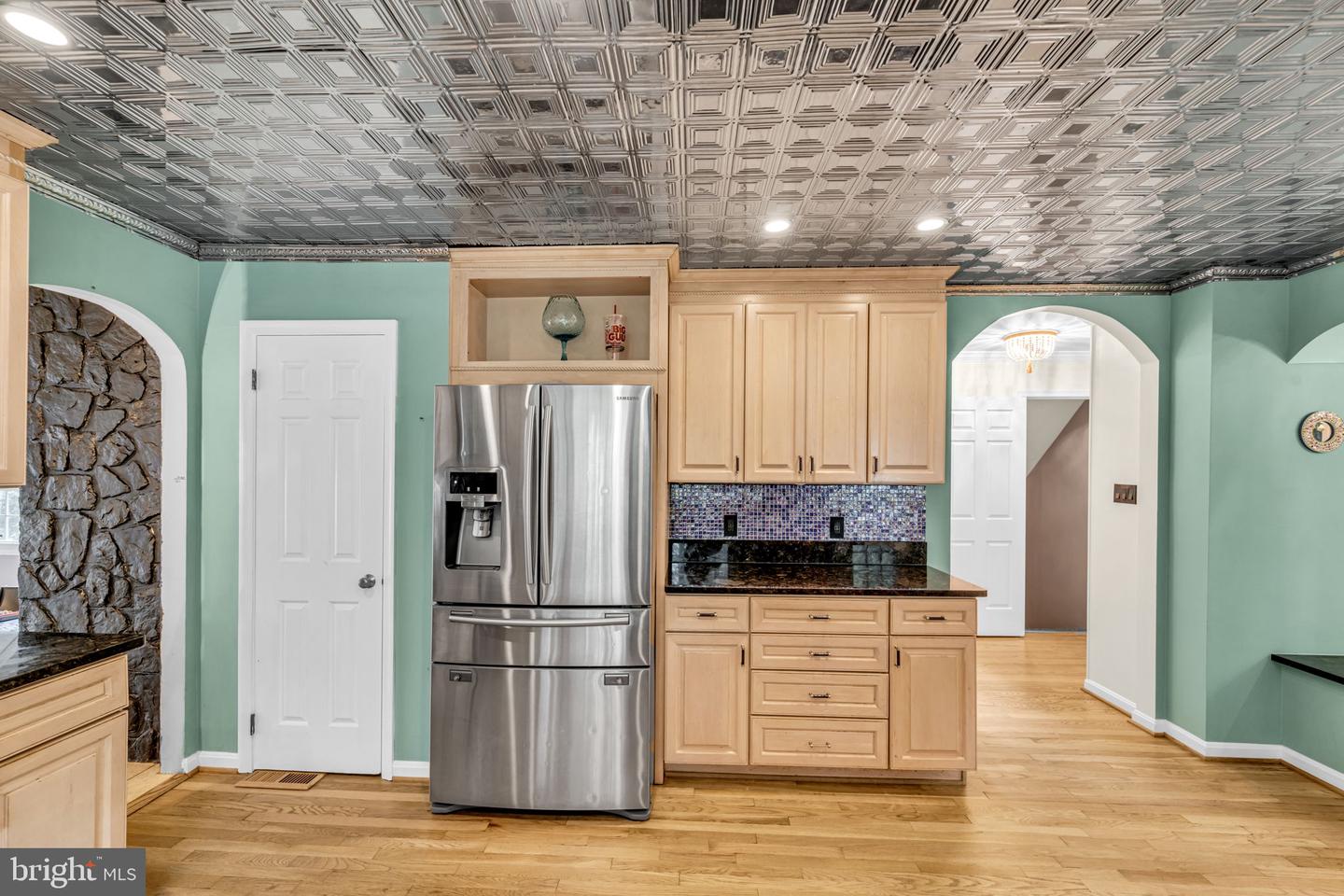 12215 HENDERSON RD, CLIFTON, Virginia 20124, 3 Bedrooms Bedrooms, ,3 BathroomsBathrooms,Residential,For sale,12215 HENDERSON RD,VAFX2272180 MLS # VAFX2272180