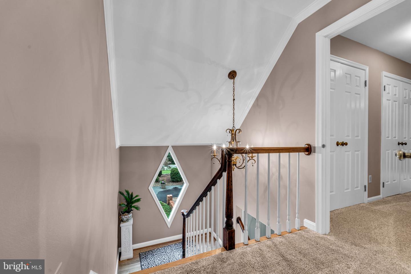 12215 HENDERSON RD, CLIFTON, Virginia 20124, 3 Bedrooms Bedrooms, ,3 BathroomsBathrooms,Residential,For sale,12215 HENDERSON RD,VAFX2272180 MLS # VAFX2272180