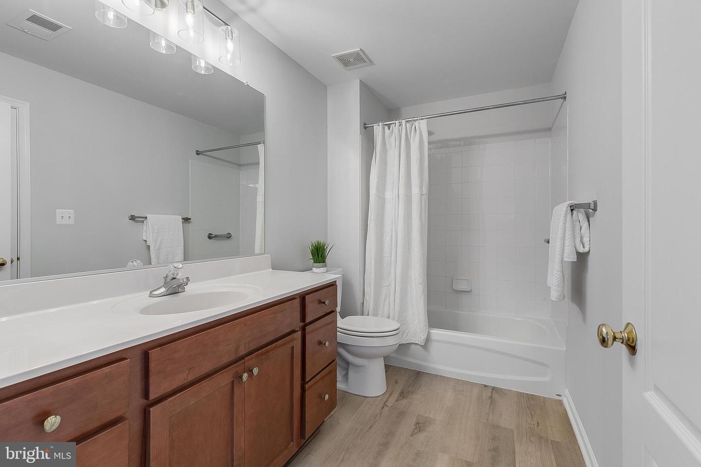43700 HAMILTON CHAPEL TER, ASHBURN, Virginia 20148, 3 Bedrooms Bedrooms, ,2 BathroomsBathrooms,Residential,For sale,43700 HAMILTON CHAPEL TER,VALO2108140 MLS # VALO2108140