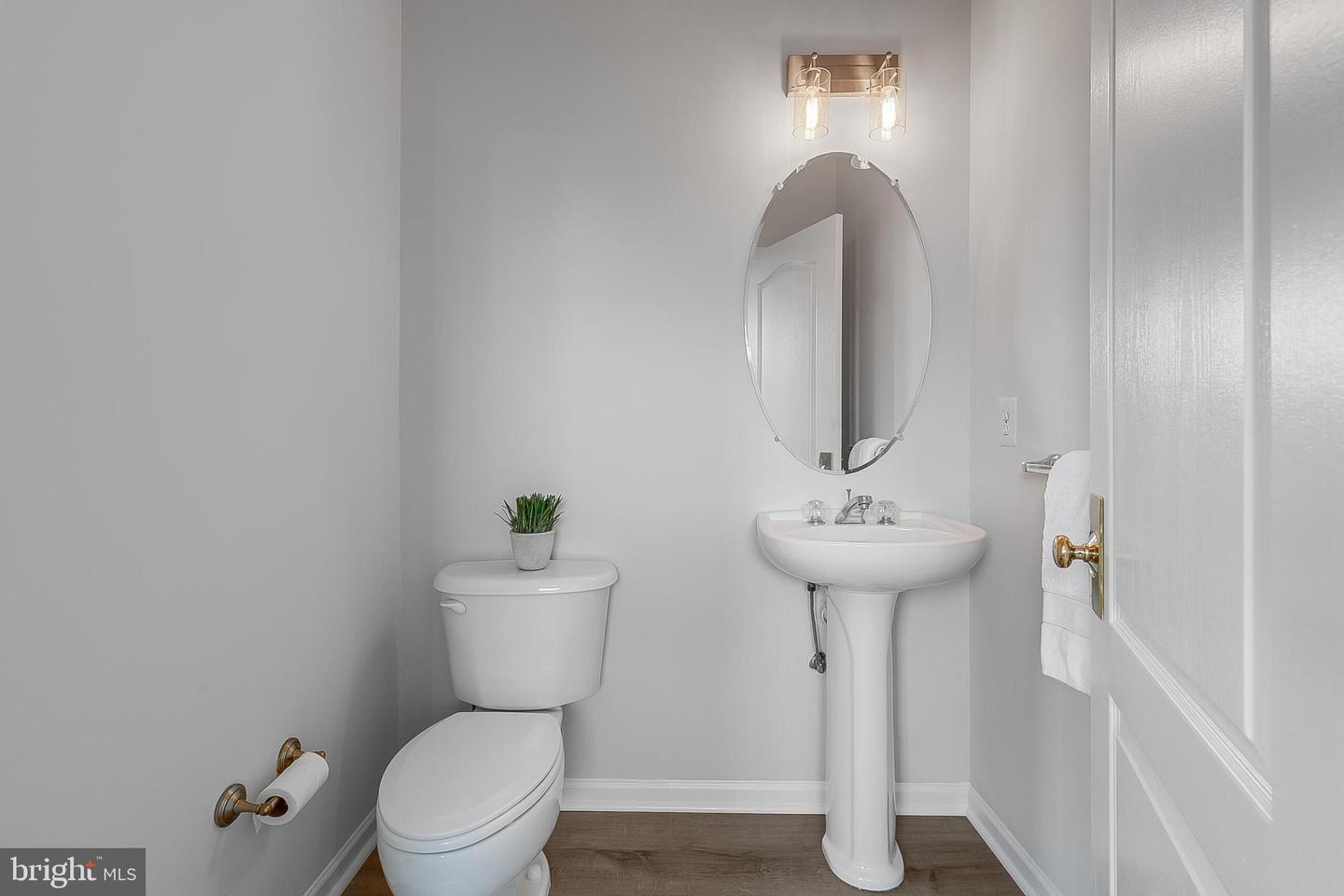 43700 HAMILTON CHAPEL TER, ASHBURN, Virginia 20148, 3 Bedrooms Bedrooms, ,2 BathroomsBathrooms,Residential,For sale,43700 HAMILTON CHAPEL TER,VALO2108140 MLS # VALO2108140