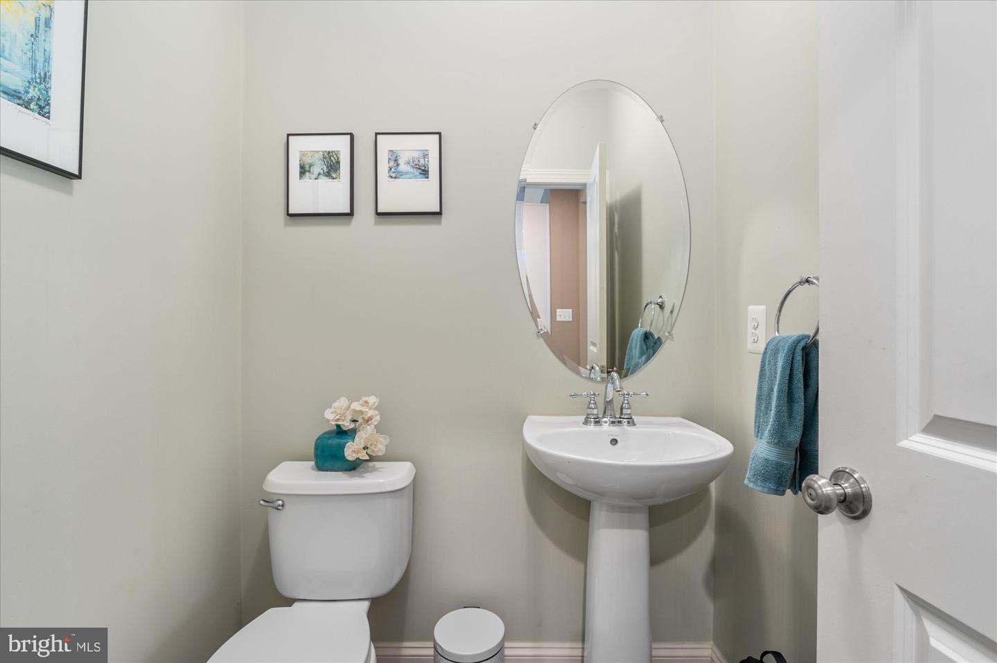 42266 WINTER HAVEN DRIVE, BRAMBLETON, Virginia 20148, 5 Bedrooms Bedrooms, ,3 BathroomsBathrooms,Residential,For sale,42266 WINTER HAVEN DRIVE,VALO2108186 MLS # VALO2108186
