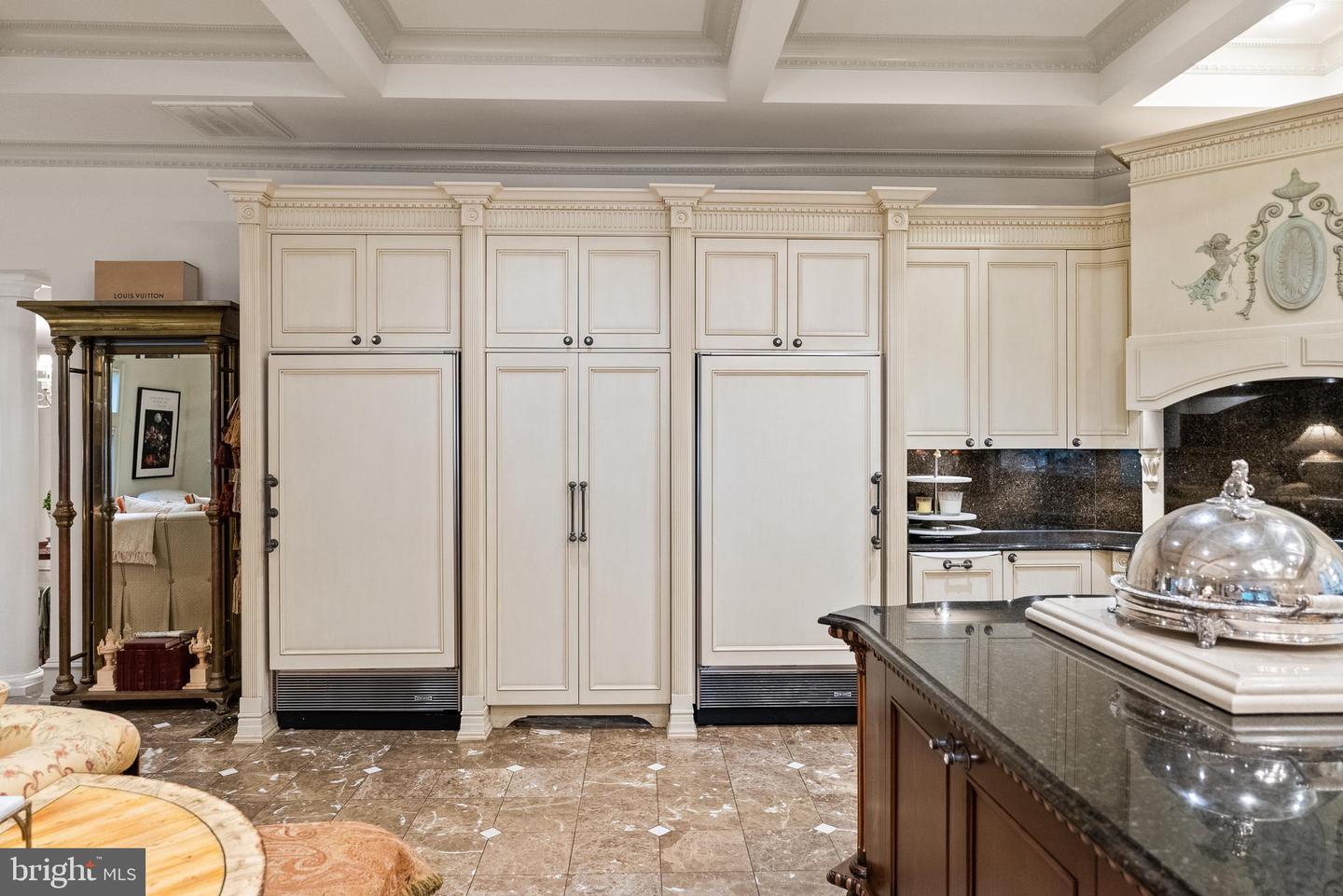10205 CEDAR POND DR, VIENNA, Virginia 22182, 5 Bedrooms Bedrooms, ,4 BathroomsBathrooms,Residential,For sale,10205 CEDAR POND DR,VAFX2272624 MLS # VAFX2272624