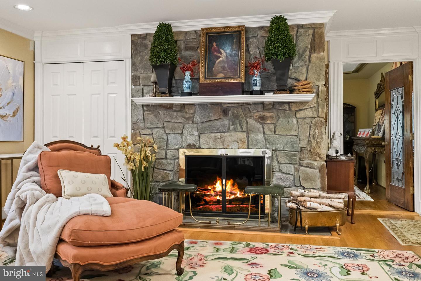 10205 CEDAR POND DR, VIENNA, Virginia 22182, 5 Bedrooms Bedrooms, ,4 BathroomsBathrooms,Residential,For sale,10205 CEDAR POND DR,VAFX2272624 MLS # VAFX2272624