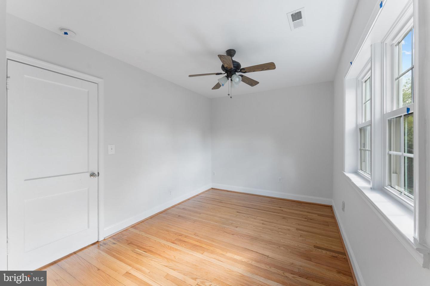 735 BERNARD ST, ALEXANDRIA, Virginia 22314, 2 Bedrooms Bedrooms, ,1 BathroomBathrooms,Residential,For sale,735 BERNARD ST,VAAX2050472 MLS # VAAX2050472