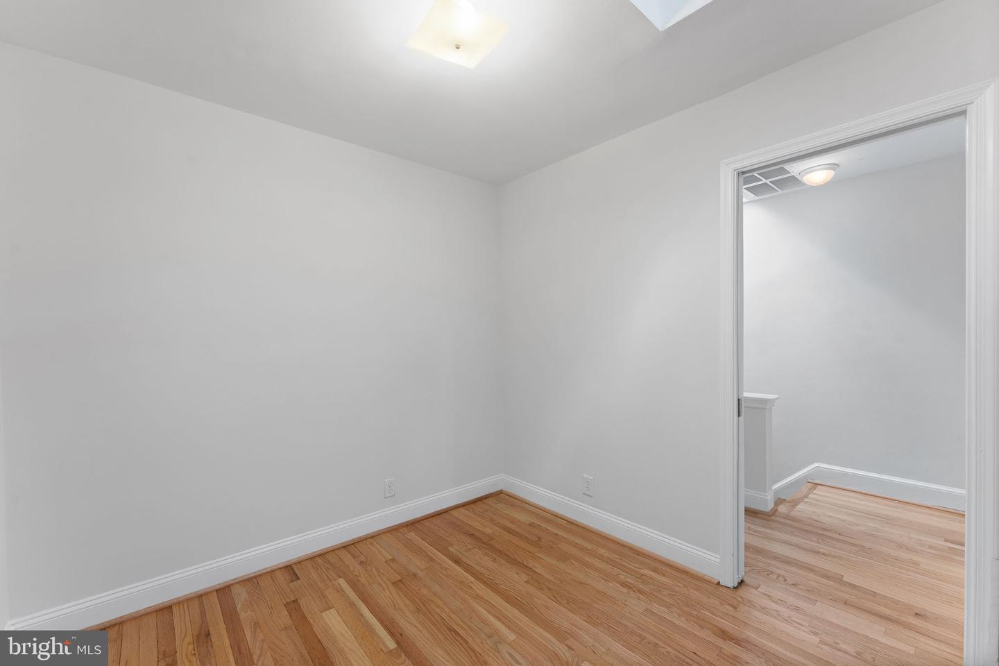 735 BERNARD ST, ALEXANDRIA, Virginia 22314, 2 Bedrooms Bedrooms, ,1 BathroomBathrooms,Residential,For sale,735 BERNARD ST,VAAX2050472 MLS # VAAX2050472