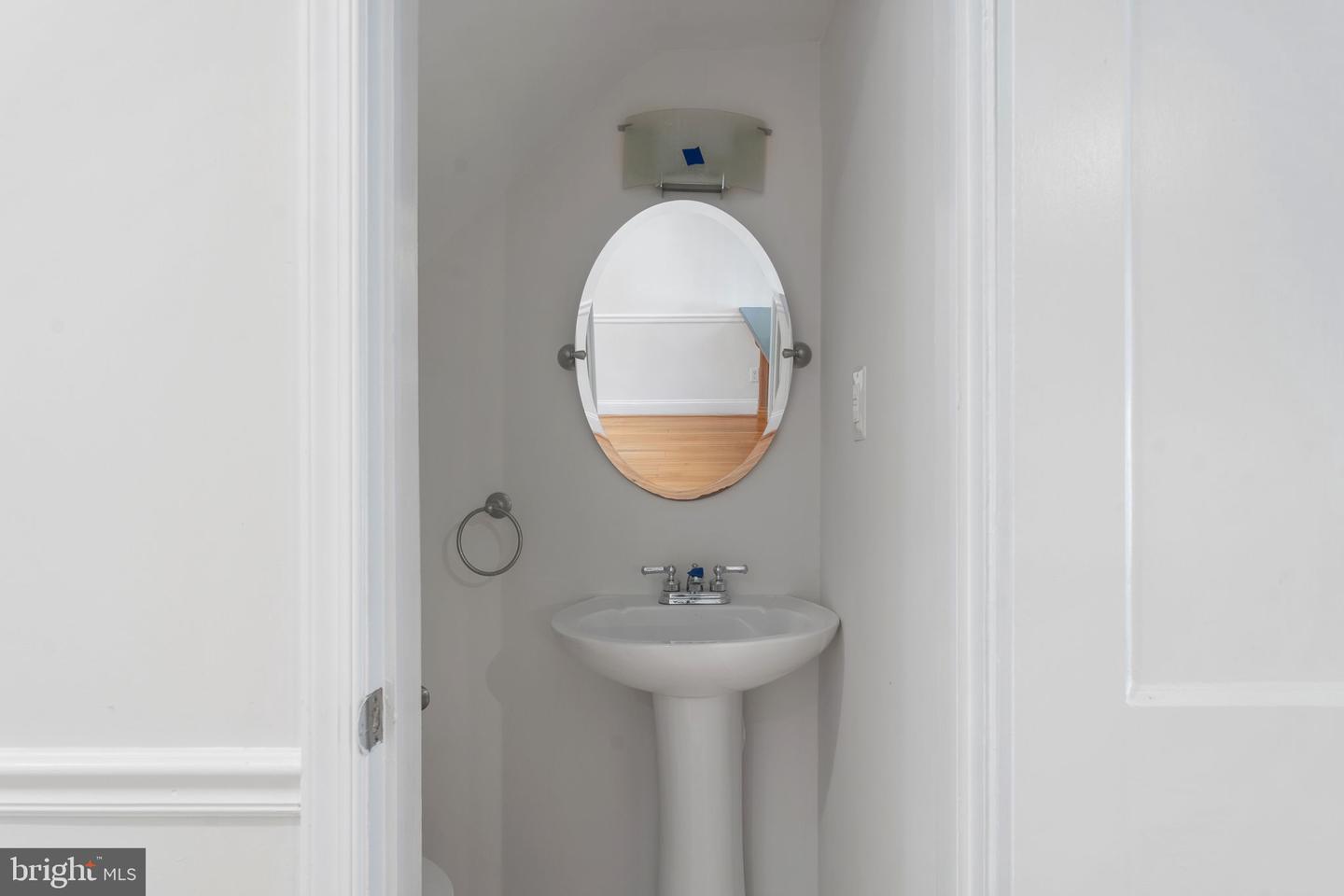 735 BERNARD ST, ALEXANDRIA, Virginia 22314, 2 Bedrooms Bedrooms, ,1 BathroomBathrooms,Residential,For sale,735 BERNARD ST,VAAX2050472 MLS # VAAX2050472