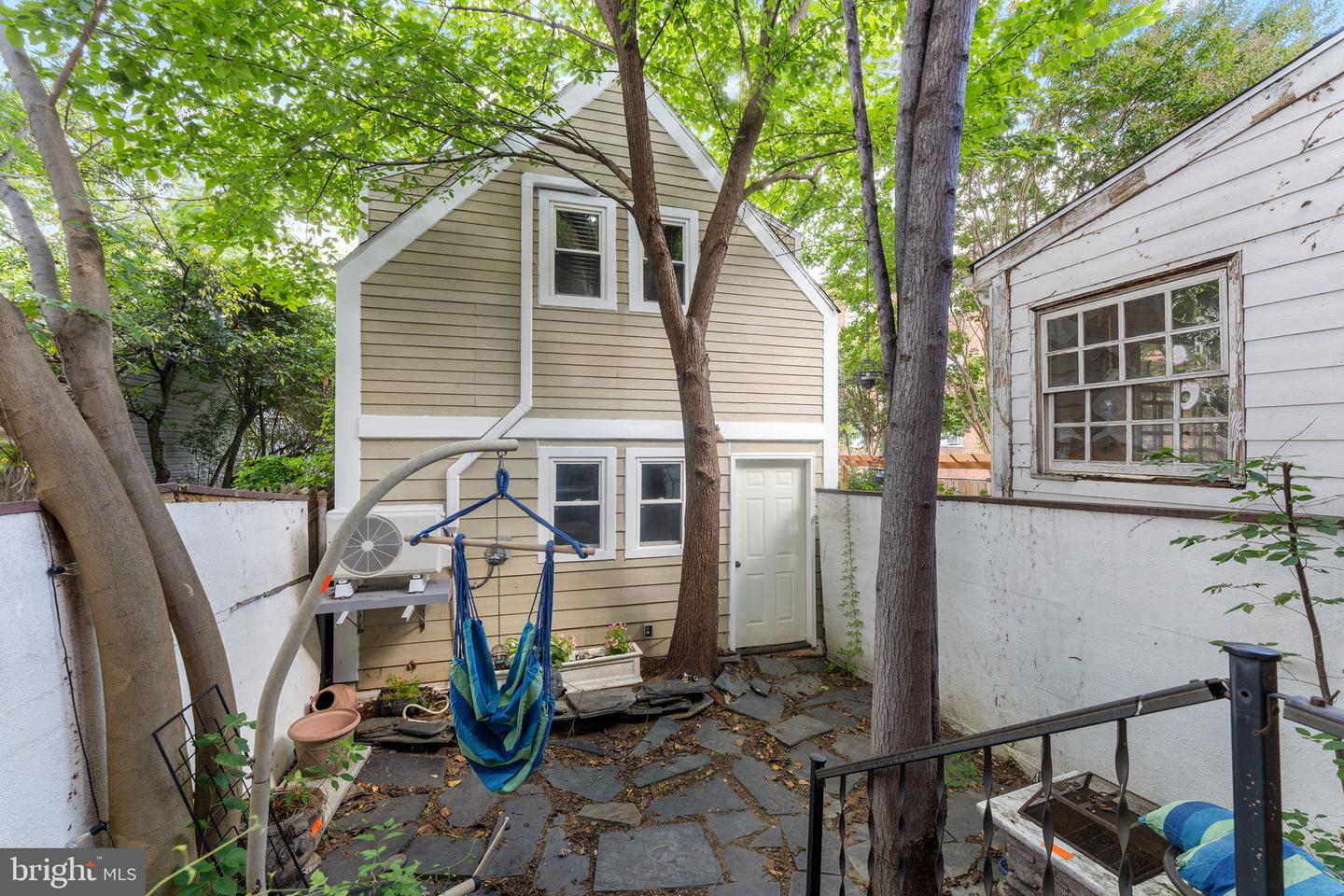 735 BERNARD ST, ALEXANDRIA, Virginia 22314, 2 Bedrooms Bedrooms, ,1 BathroomBathrooms,Residential,For sale,735 BERNARD ST,VAAX2050472 MLS # VAAX2050472