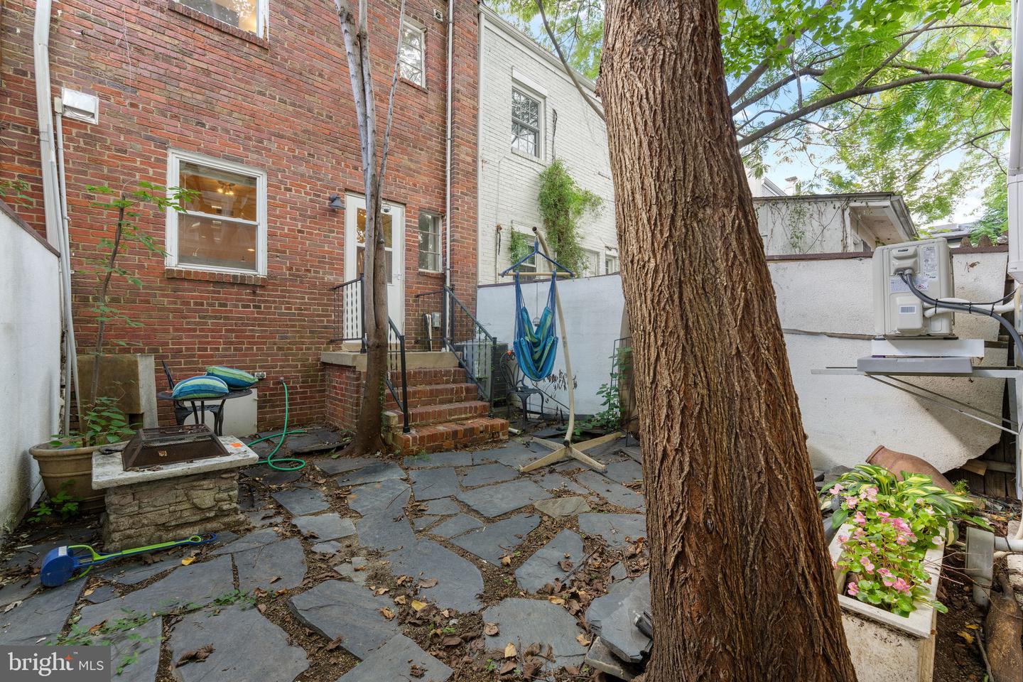 735 BERNARD ST, ALEXANDRIA, Virginia 22314, 2 Bedrooms Bedrooms, ,1 BathroomBathrooms,Residential,For sale,735 BERNARD ST,VAAX2050472 MLS # VAAX2050472