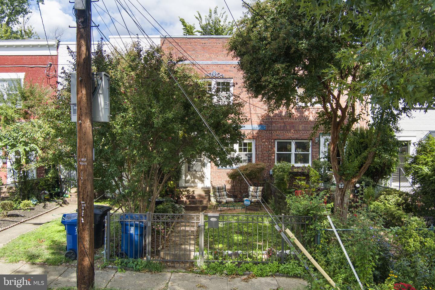 735 BERNARD ST, ALEXANDRIA, Virginia 22314, 2 Bedrooms Bedrooms, ,1 BathroomBathrooms,Residential,For sale,735 BERNARD ST,VAAX2050472 MLS # VAAX2050472