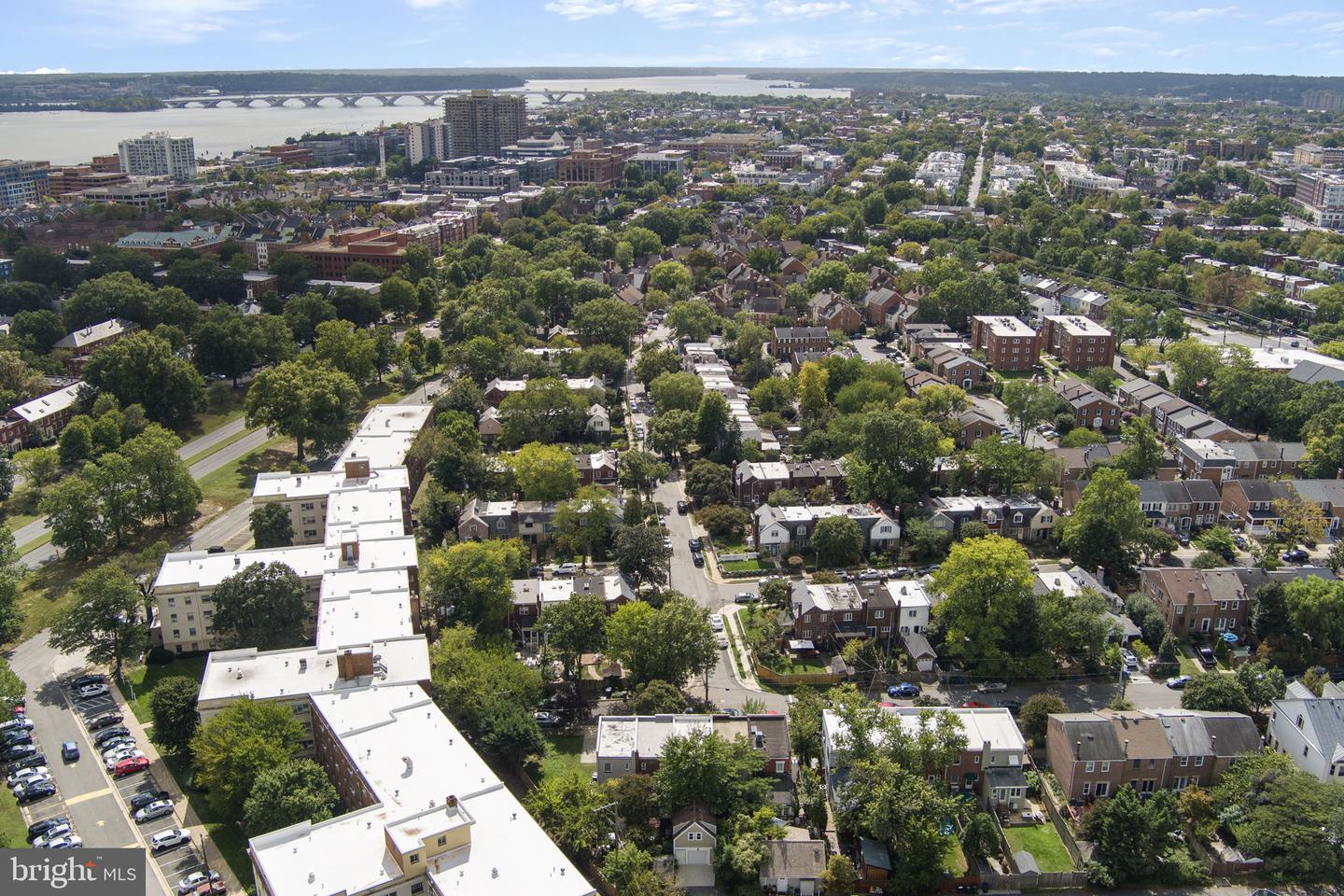 735 BERNARD ST, ALEXANDRIA, Virginia 22314, 2 Bedrooms Bedrooms, ,1 BathroomBathrooms,Residential,For sale,735 BERNARD ST,VAAX2050472 MLS # VAAX2050472