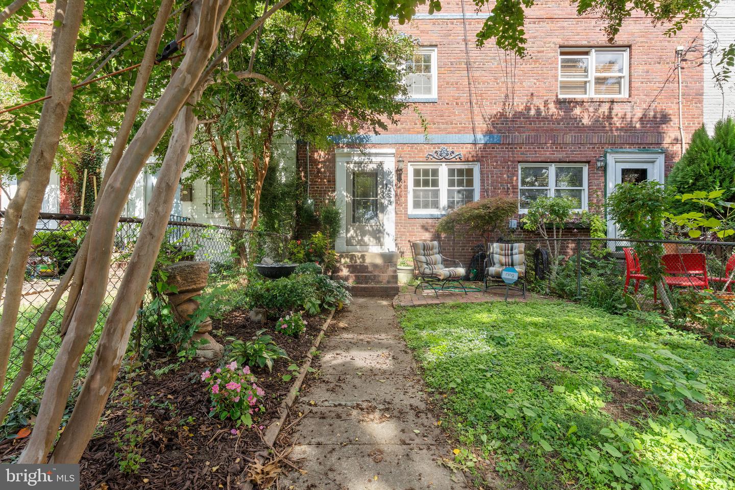 735 BERNARD ST, ALEXANDRIA, Virginia 22314, 2 Bedrooms Bedrooms, ,1 BathroomBathrooms,Residential,For sale,735 BERNARD ST,VAAX2050472 MLS # VAAX2050472