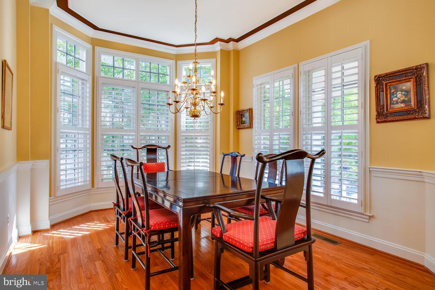 365 CAMERON STATION BLVD, ALEXANDRIA, Virginia 22304, 4 Bedrooms Bedrooms, 12 Rooms Rooms,3 BathroomsBathrooms,Residential,For sale,365 CAMERON STATION BLVD,VAAX2050474 MLS # VAAX2050474