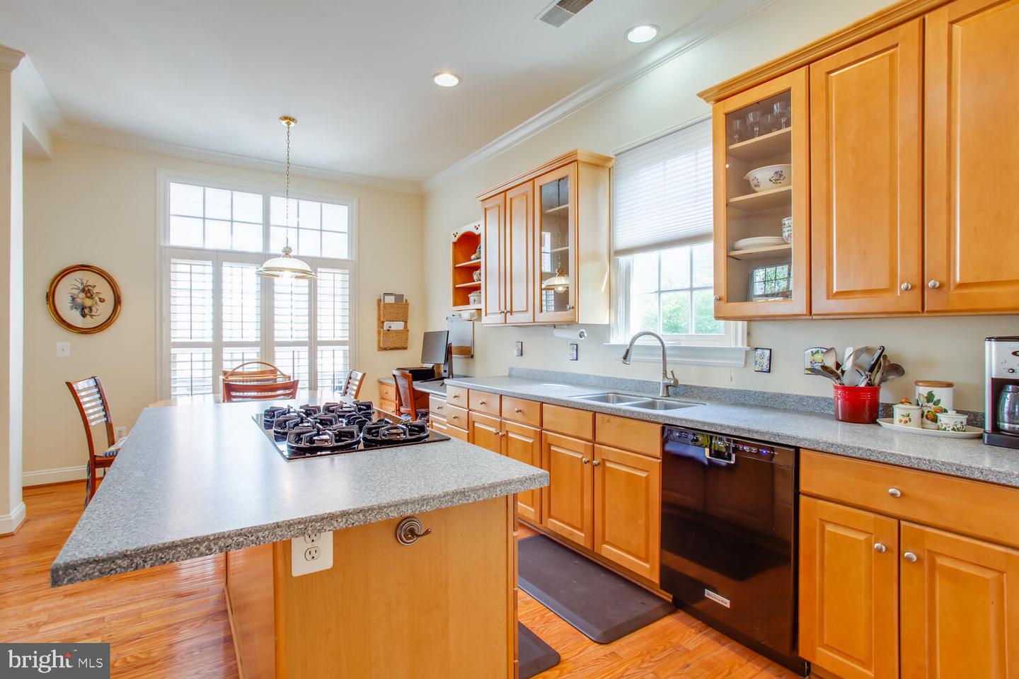 365 CAMERON STATION BLVD, ALEXANDRIA, Virginia 22304, 4 Bedrooms Bedrooms, 12 Rooms Rooms,3 BathroomsBathrooms,Residential,For sale,365 CAMERON STATION BLVD,VAAX2050474 MLS # VAAX2050474