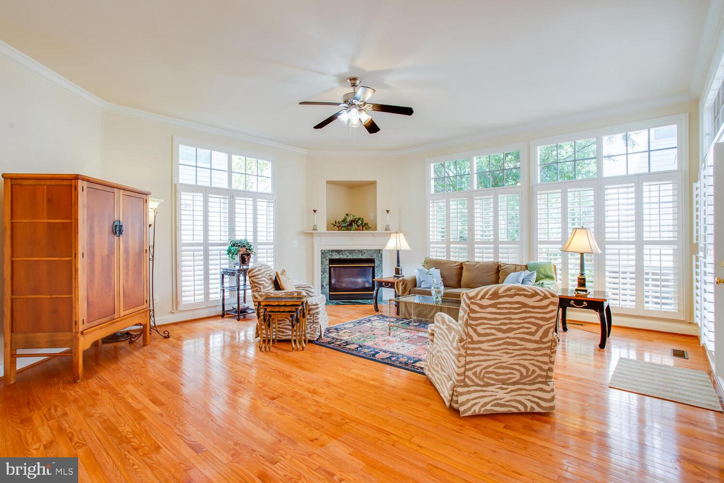 365 CAMERON STATION BLVD, ALEXANDRIA, Virginia 22304, 4 Bedrooms Bedrooms, 12 Rooms Rooms,3 BathroomsBathrooms,Residential,For sale,365 CAMERON STATION BLVD,VAAX2050474 MLS # VAAX2050474