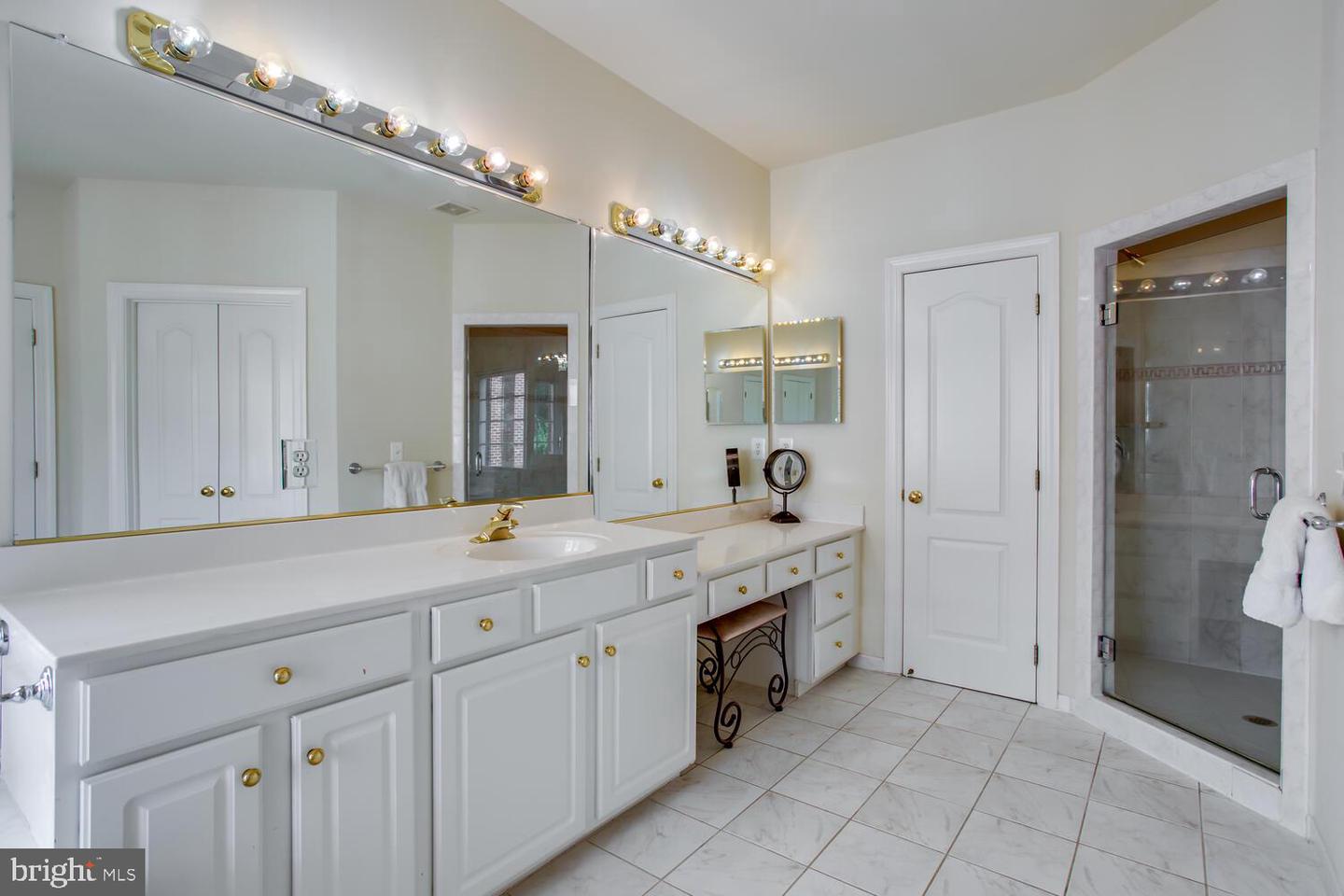 365 CAMERON STATION BLVD, ALEXANDRIA, Virginia 22304, 4 Bedrooms Bedrooms, 12 Rooms Rooms,3 BathroomsBathrooms,Residential,For sale,365 CAMERON STATION BLVD,VAAX2050474 MLS # VAAX2050474