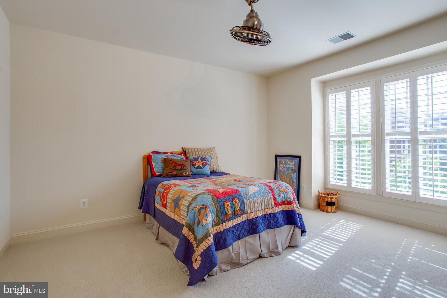 365 CAMERON STATION BLVD, ALEXANDRIA, Virginia 22304, 4 Bedrooms Bedrooms, 12 Rooms Rooms,3 BathroomsBathrooms,Residential,For sale,365 CAMERON STATION BLVD,VAAX2050474 MLS # VAAX2050474