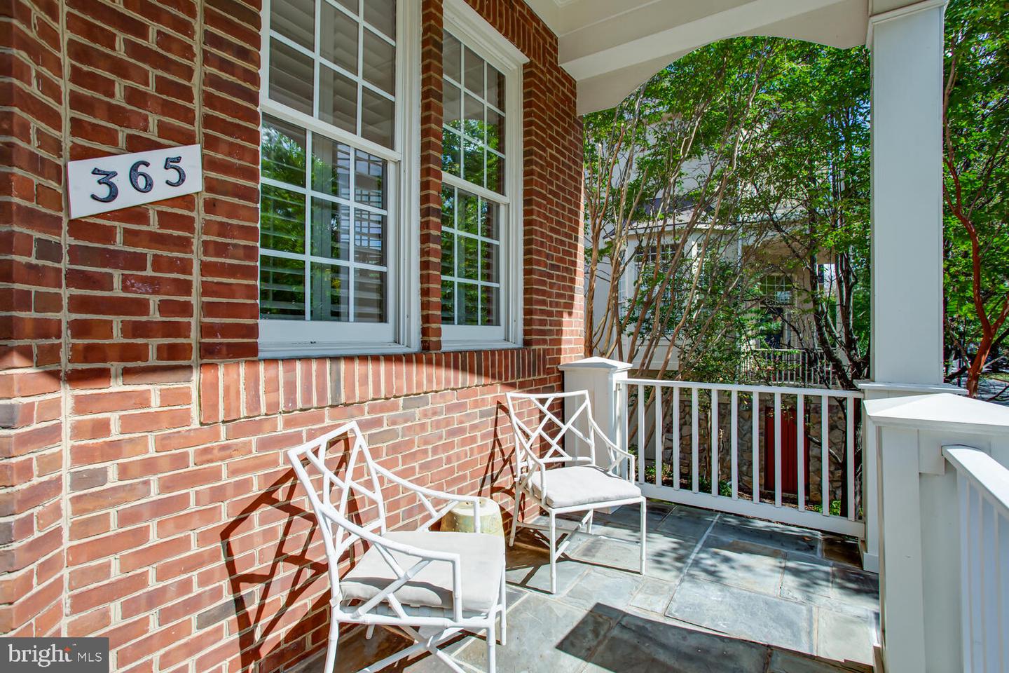 365 CAMERON STATION BLVD, ALEXANDRIA, Virginia 22304, 4 Bedrooms Bedrooms, 12 Rooms Rooms,3 BathroomsBathrooms,Residential,For sale,365 CAMERON STATION BLVD,VAAX2050474 MLS # VAAX2050474