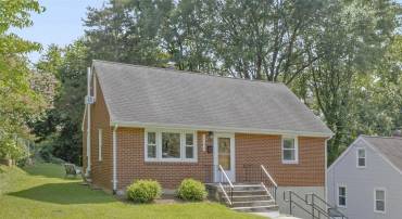 1104 FOREST HILLS AVE, CHARLOTTESVILLE, Virginia 22903, 4 Bedrooms Bedrooms, ,1 BathroomBathrooms,Residential,For sale,1104 FOREST HILLS AVE,669610 MLS # 669610