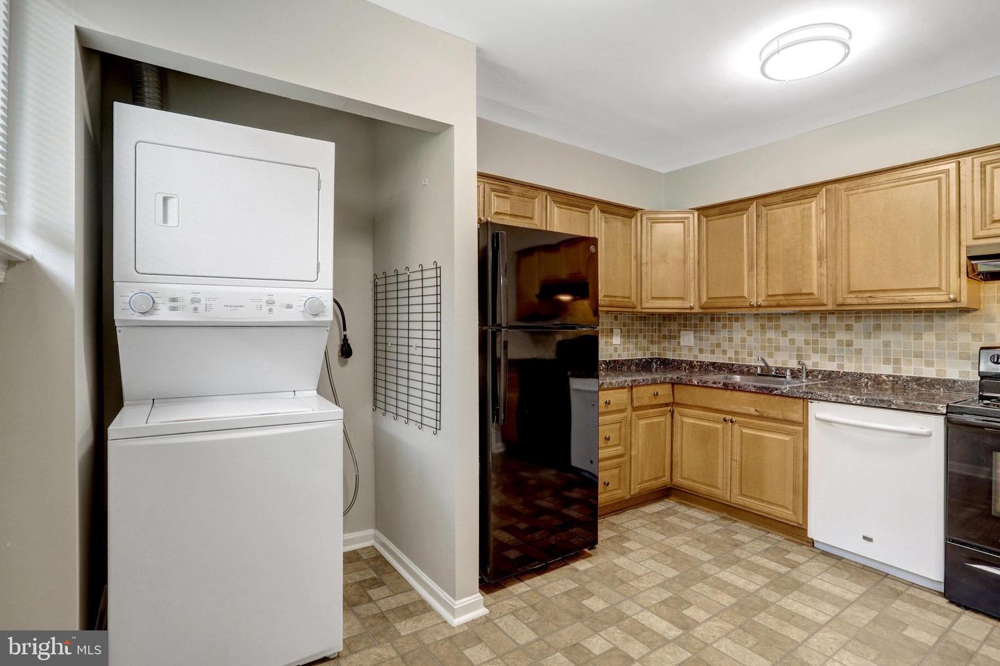 4551 LOGSDON DR, ANNANDALE, Virginia 22003, 3 Bedrooms Bedrooms, ,2 BathroomsBathrooms,Residential,For sale,4551 LOGSDON DR,VAFX2272252 MLS # VAFX2272252