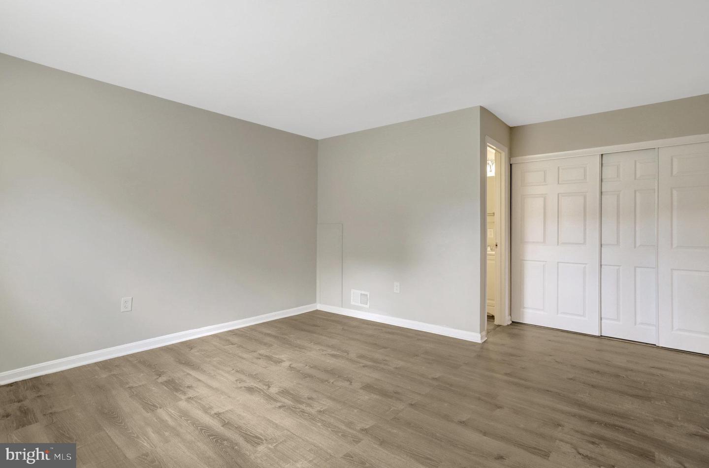4551 LOGSDON DR, ANNANDALE, Virginia 22003, 3 Bedrooms Bedrooms, ,2 BathroomsBathrooms,Residential,For sale,4551 LOGSDON DR,VAFX2272252 MLS # VAFX2272252