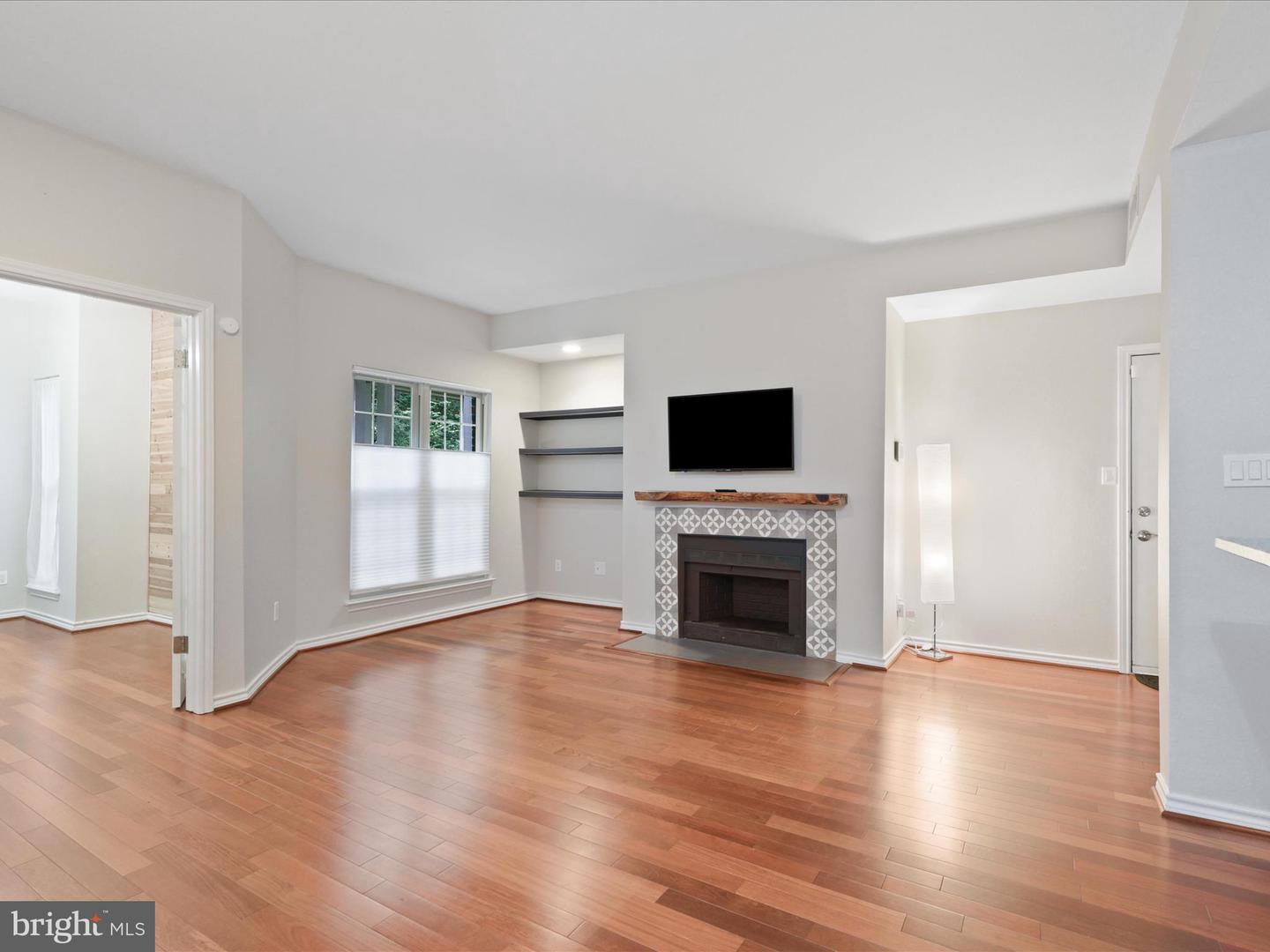 12161 PENDERVIEW TER #906, FAIRFAX, Virginia 22033, 2 Bedrooms Bedrooms, ,1 BathroomBathrooms,Residential,For sale,12161 PENDERVIEW TER #906,VAFX2272622 MLS # VAFX2272622