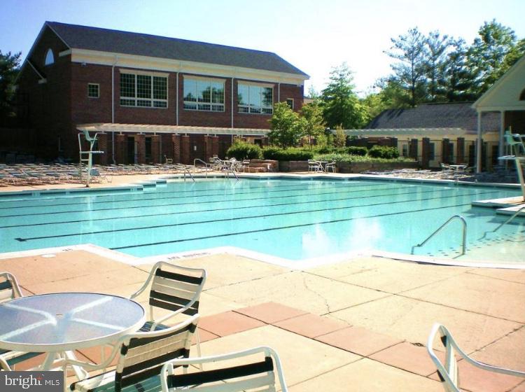 12161 PENDERVIEW TER #906, FAIRFAX, Virginia 22033, 2 Bedrooms Bedrooms, ,1 BathroomBathrooms,Residential,For sale,12161 PENDERVIEW TER #906,VAFX2272622 MLS # VAFX2272622