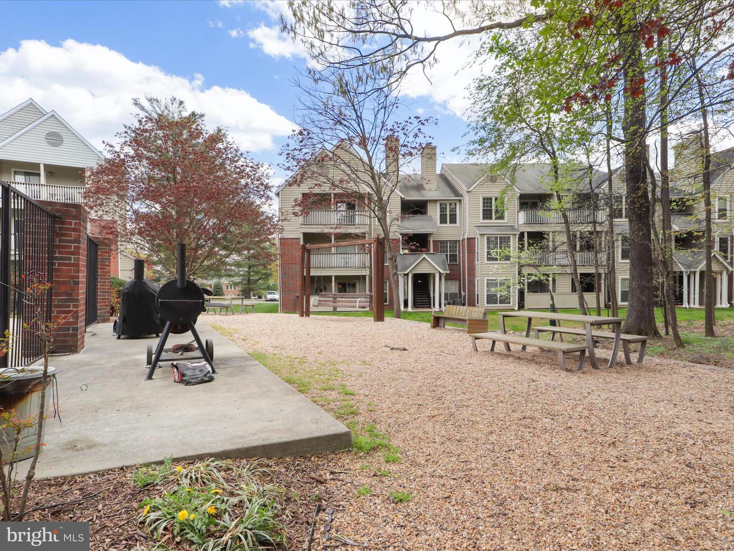 12161 PENDERVIEW TER #906, FAIRFAX, Virginia 22033, 2 Bedrooms Bedrooms, ,1 BathroomBathrooms,Residential,For sale,12161 PENDERVIEW TER #906,VAFX2272622 MLS # VAFX2272622