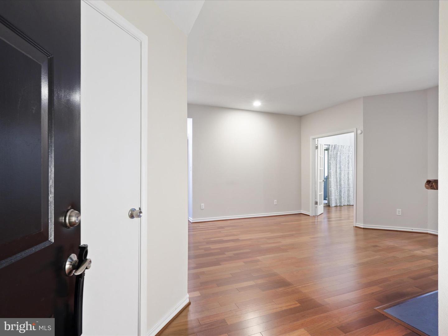 12161 PENDERVIEW TER #906, FAIRFAX, Virginia 22033, 2 Bedrooms Bedrooms, ,1 BathroomBathrooms,Residential,For sale,12161 PENDERVIEW TER #906,VAFX2272622 MLS # VAFX2272622