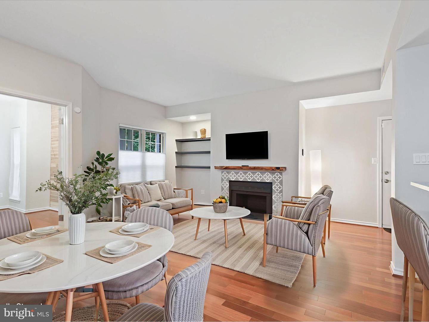 12161 PENDERVIEW TER #906, FAIRFAX, Virginia 22033, 2 Bedrooms Bedrooms, ,1 BathroomBathrooms,Residential,For sale,12161 PENDERVIEW TER #906,VAFX2272622 MLS # VAFX2272622