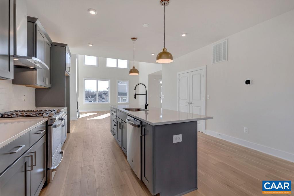 22C WARDELL CREST, CHARLOTTESVILLE, Virginia 22902, 3 Bedrooms Bedrooms, ,2 BathroomsBathrooms,Residential,For sale,22C WARDELL CREST,669624 MLS # 669624