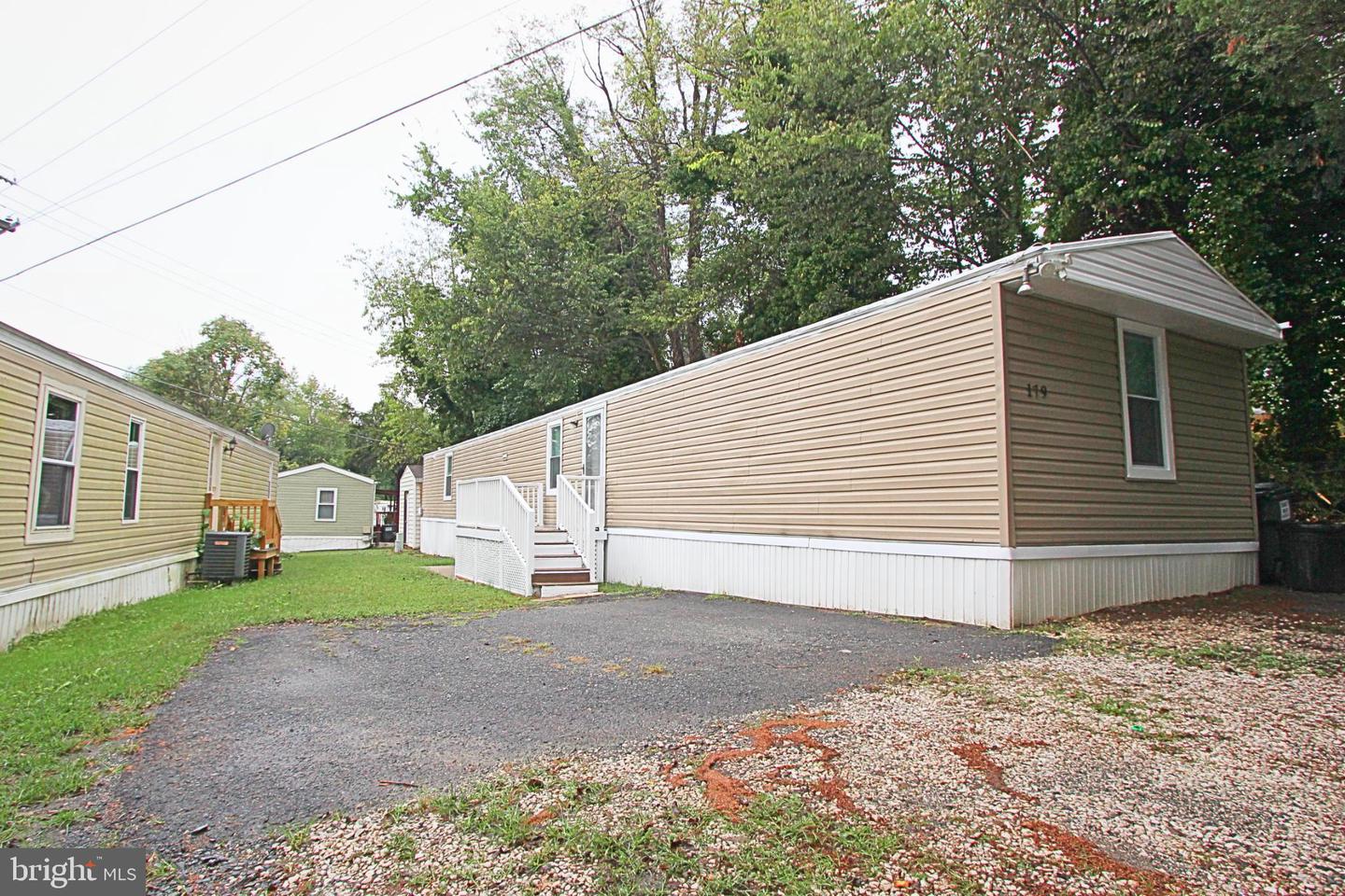 179 TELEGRAPH RD, STAFFORD, Virginia 22554, 3 Bedrooms Bedrooms, 5 Rooms Rooms,2 BathroomsBathrooms,Residential,For sale,179 TELEGRAPH RD,VAST2043246 MLS # VAST2043246