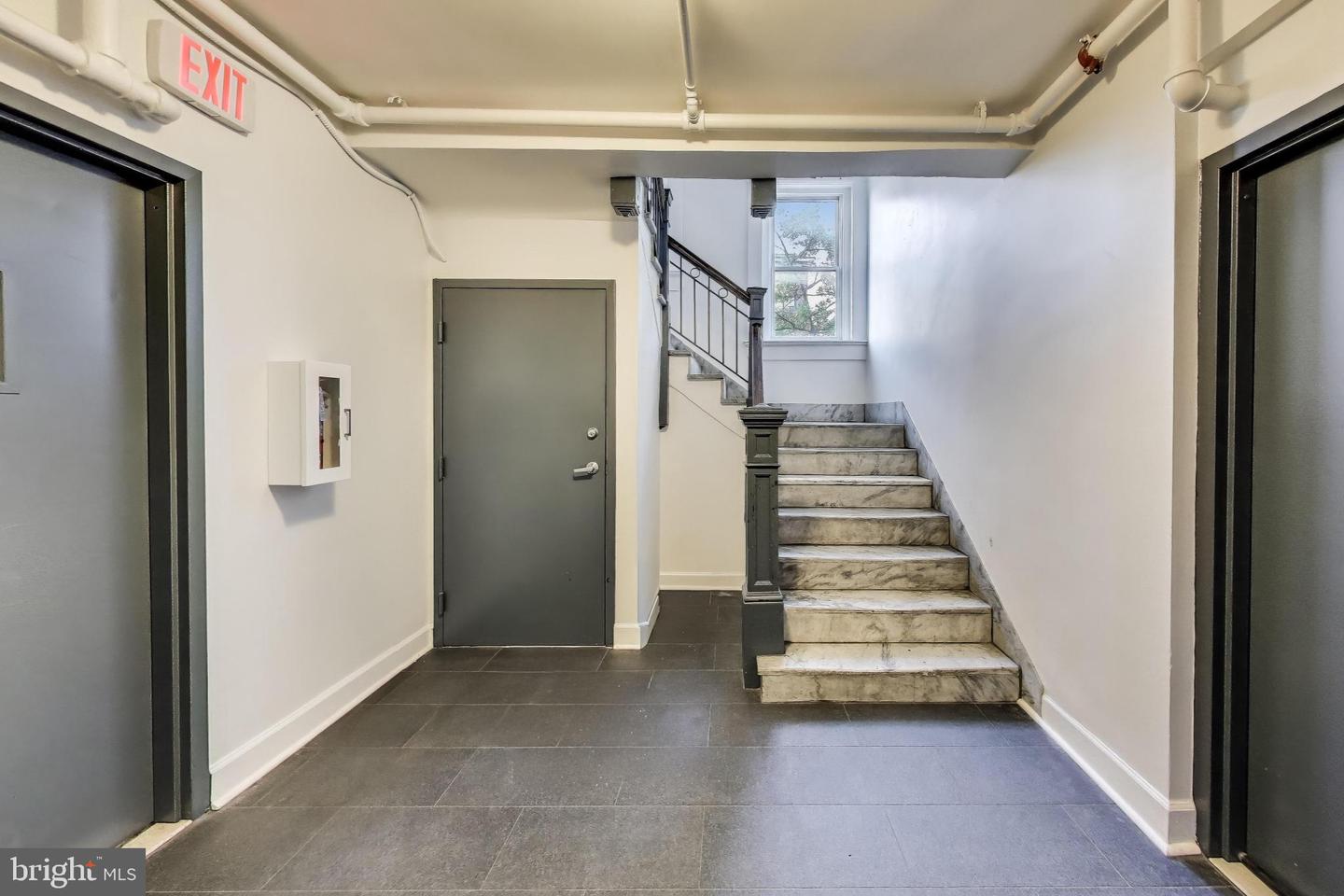 52 QUINCY PL NW #304, WASHINGTON, District Of Columbia 20001, 2 Bedrooms Bedrooms, ,1 BathroomBathrooms,Residential,For sale,52 QUINCY PL NW #304,DCDC2225268 MLS # DCDC2225268