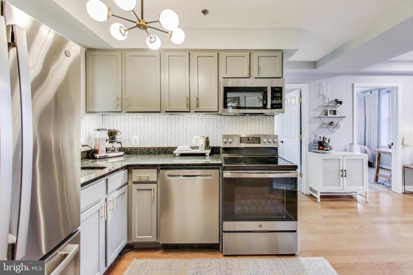 52 QUINCY PL NW #304, WASHINGTON, District Of Columbia 20001, 2 Bedrooms Bedrooms, ,1 BathroomBathrooms,Residential,For sale,52 QUINCY PL NW #304,DCDC2225268 MLS # DCDC2225268