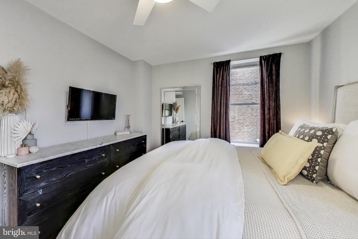52 QUINCY PL NW #304, WASHINGTON, District Of Columbia 20001, 2 Bedrooms Bedrooms, ,1 BathroomBathrooms,Residential,For sale,52 QUINCY PL NW #304,DCDC2225268 MLS # DCDC2225268
