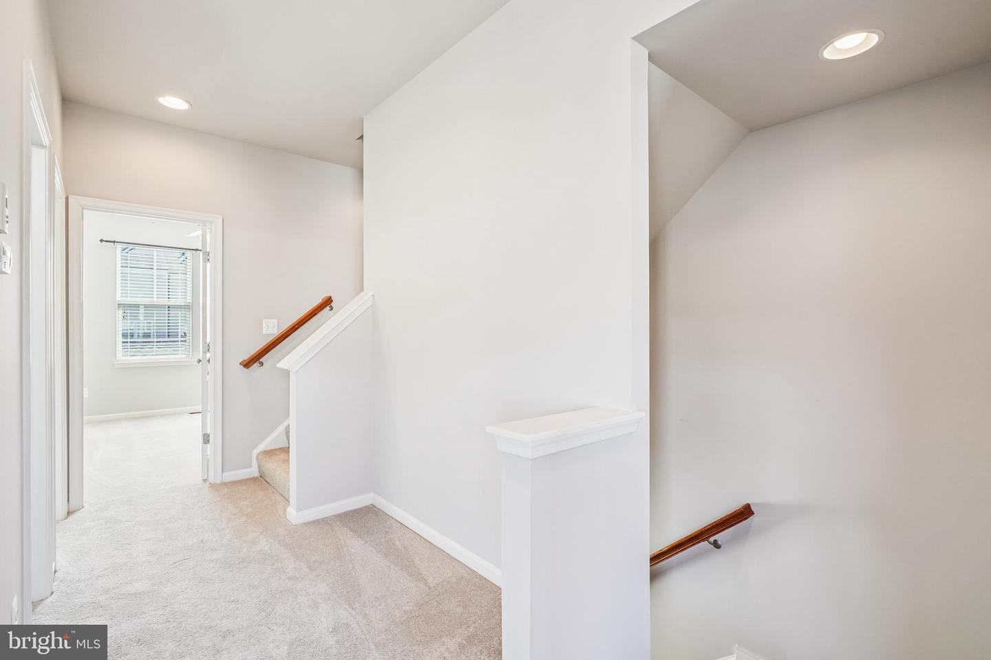 9096 RIBBON FALLS LOOP, BRISTOW, Virginia 20136, 3 Bedrooms Bedrooms, ,2 BathroomsBathrooms,Residential,For sale,9096 RIBBON FALLS LOOP,VAPW2105314 MLS # VAPW2105314