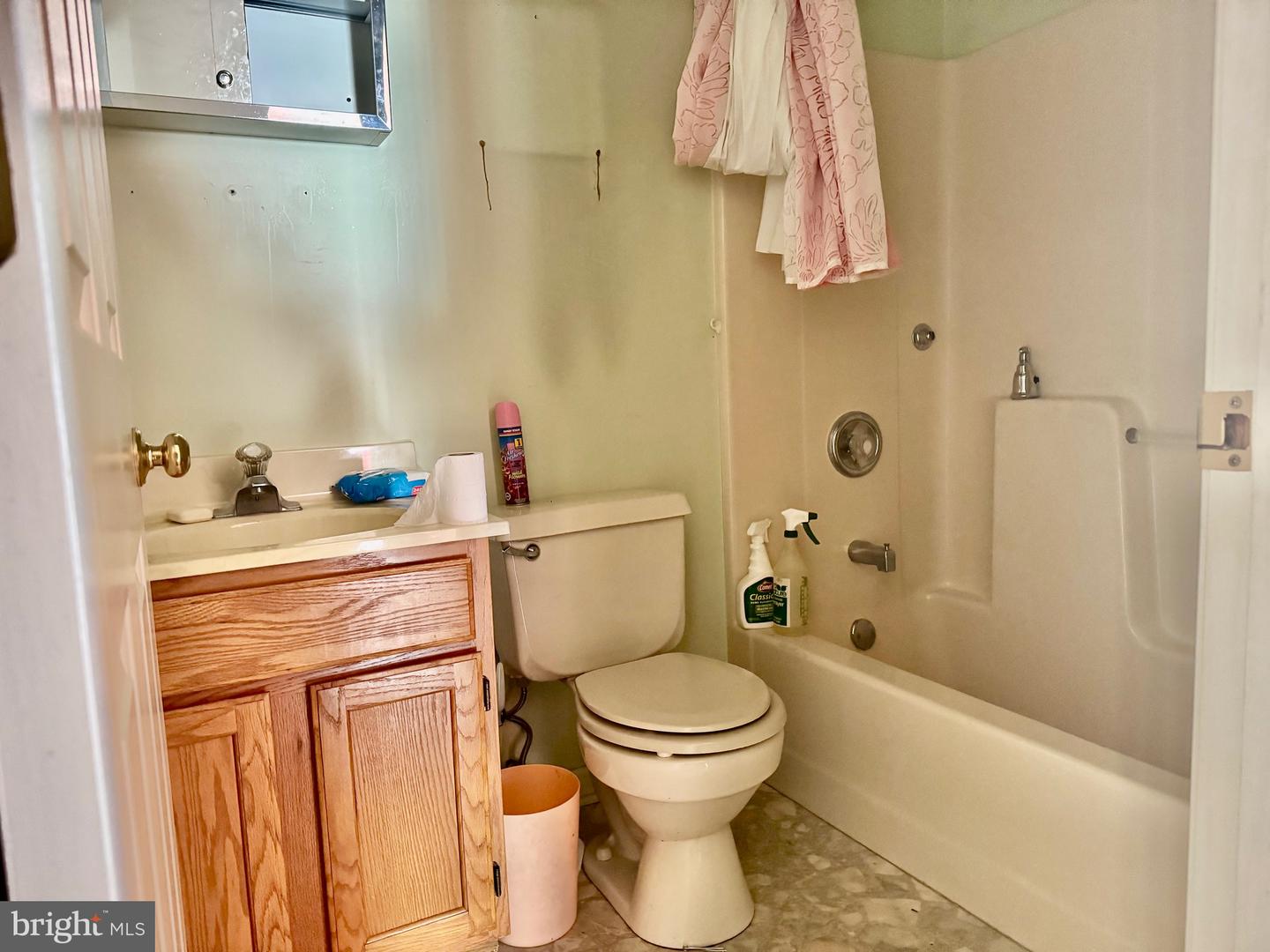 112 STAR FORT DR, WINCHESTER, Virginia 22601, 3 Bedrooms Bedrooms, ,2 BathroomsBathrooms,Residential,For sale,112 STAR FORT DR,VAFV2037188 MLS # VAFV2037188 112 STAR FORT DR, WINCHESTER, Virginia 22601, 3 Bedrooms Bedrooms, ,2 BathroomsBathrooms,Residential,For sale,112 STAR FORT DR,VAFV2037188 MLS # VAFV2037188