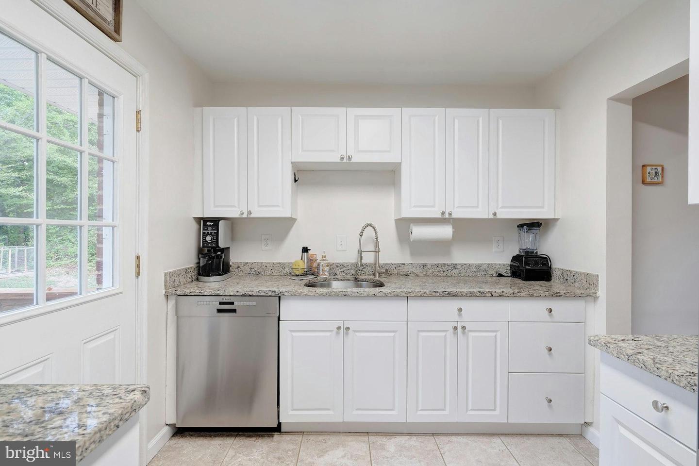 3540 EWELL ST, ANNANDALE, Virginia 22003, 5 Bedrooms Bedrooms, 7 Rooms Rooms,2 BathroomsBathrooms,Residential,For sale,3540 EWELL ST,VAFX2272356 MLS # VAFX2272356
